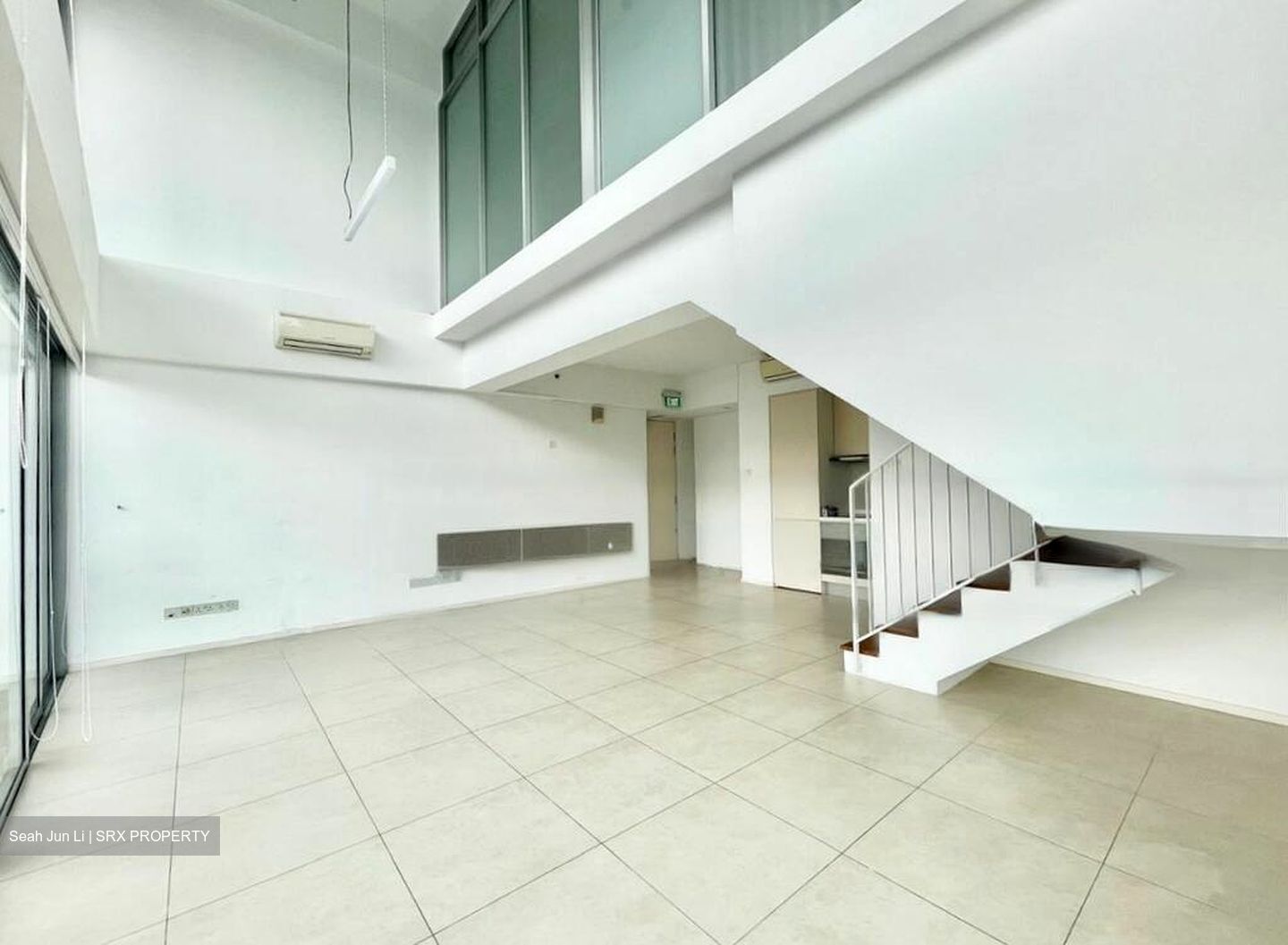 North Bridge Road (D7), Office #490443151